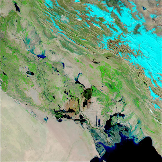 Archived satellite image of a flood in Iraq in 2004.