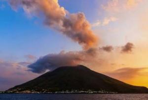 Volcano. Source: Copernicus RUS