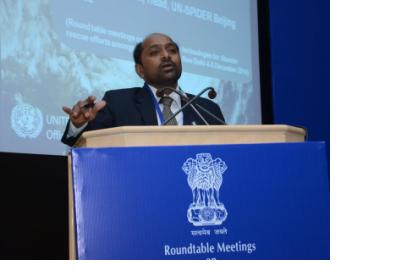 UN-SPIDER's expert, Dr Shirish Ravan, addressed the use of Space-based info