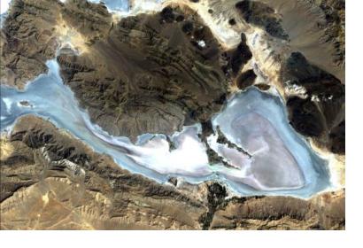 Satellite image of the Neyriz Lakes in southern Iran (Image: ESA)