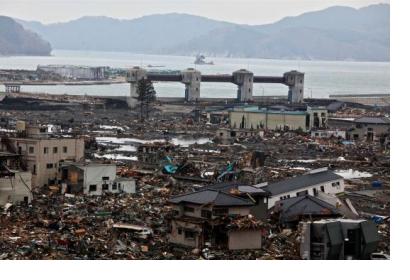 The Japanese coastal town of Otsuchi few days after the earthquake and tsunami on March 11, 2011. Image: Al Jazeera/Flickr.
