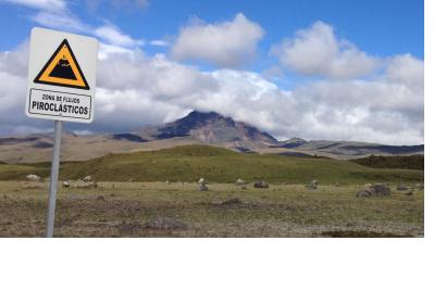 Sign warning of volcanic activity in Ecuador. Image: DLR (CC-BY 3.0).