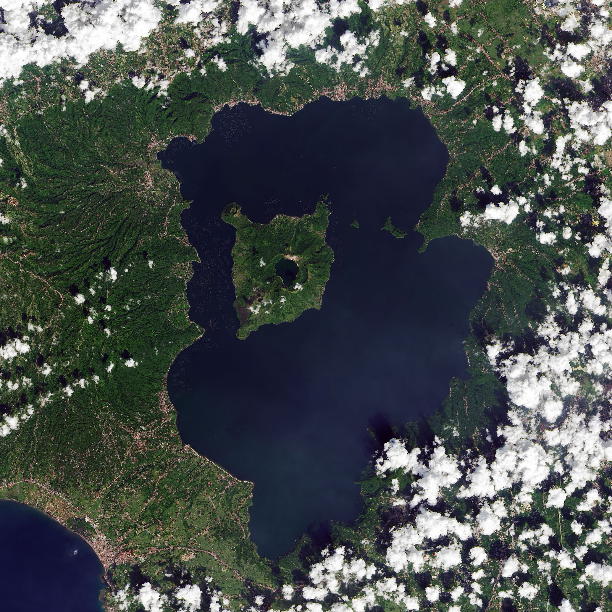 Satellite image of Taal volcano (Image: NASA)